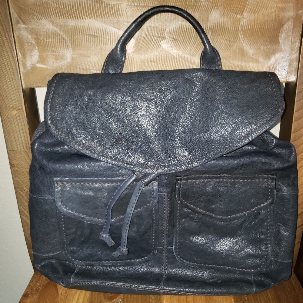 Fossil Vintage Leather Backpack in Black / Blue
